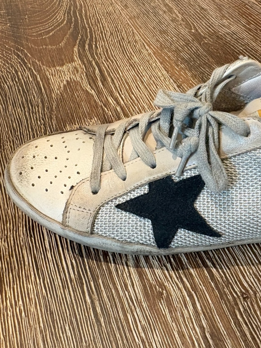 Golden Goose Distressed Off-White 'Super Star' sneakers - Size 39